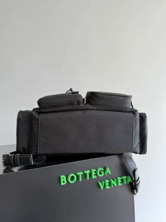 Picture of Bottega Veneta Handbags _SKUfw215337633fw